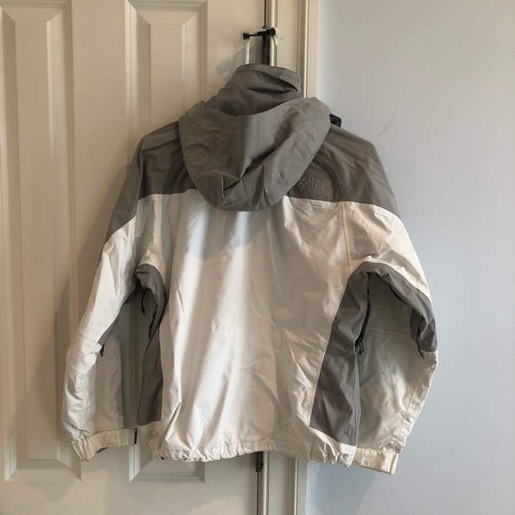 North Face Jacket, size XS - Picture 5 of 8